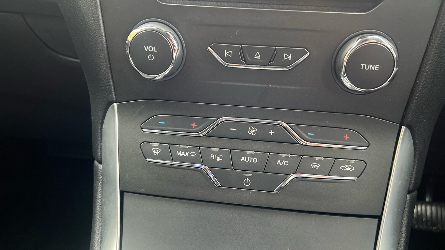 Used Ford S-Max 2020 for sale - 76330345: Photo 28
