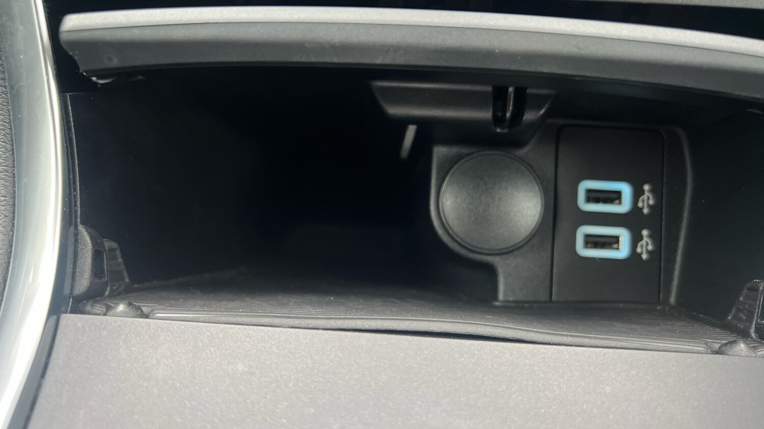 Used Ford S-Max 2020 for sale - 76330345: Photo 30