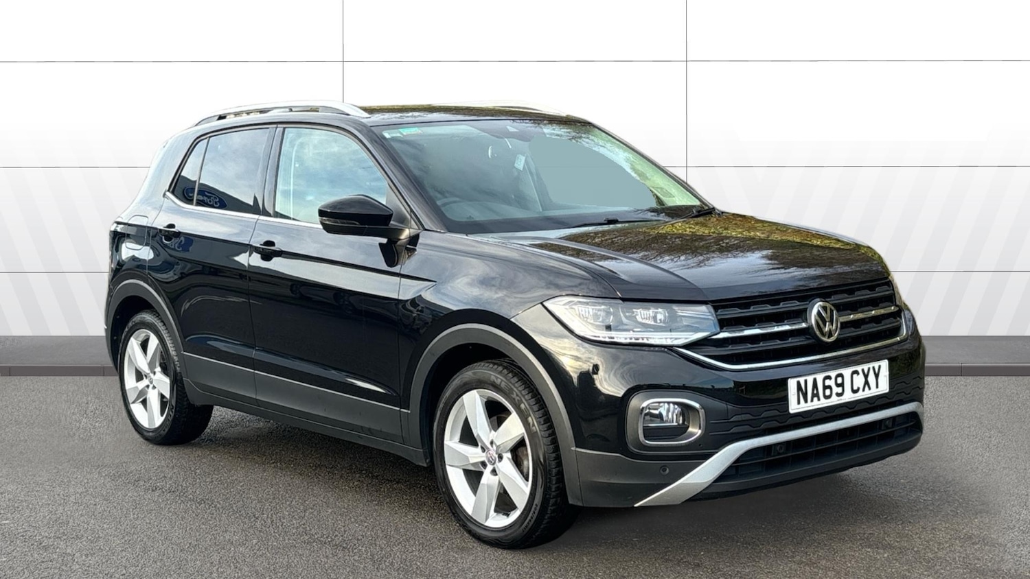 Used Volkswagen T-Cross 2019 for sale - 76853574: Photo 1