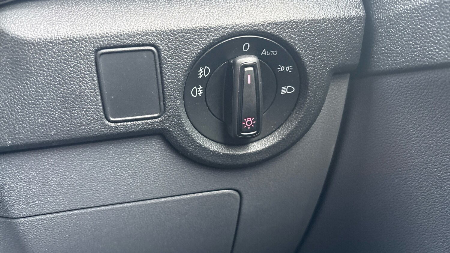 Used Volkswagen T-Cross 2019 for sale - 76853574: Photo 25