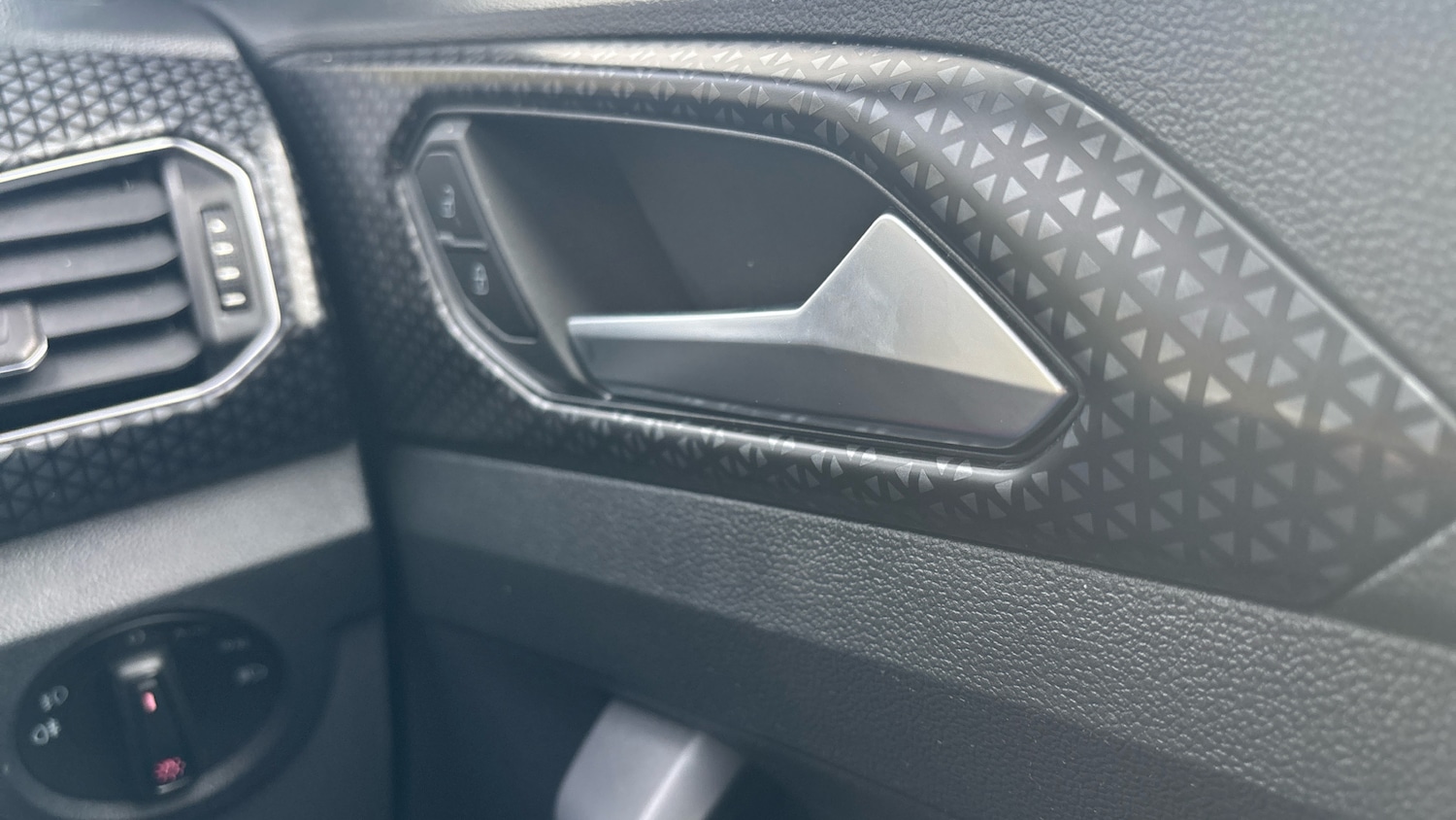 Used Volkswagen T-Cross 2019 for sale - 76853574: Photo 26