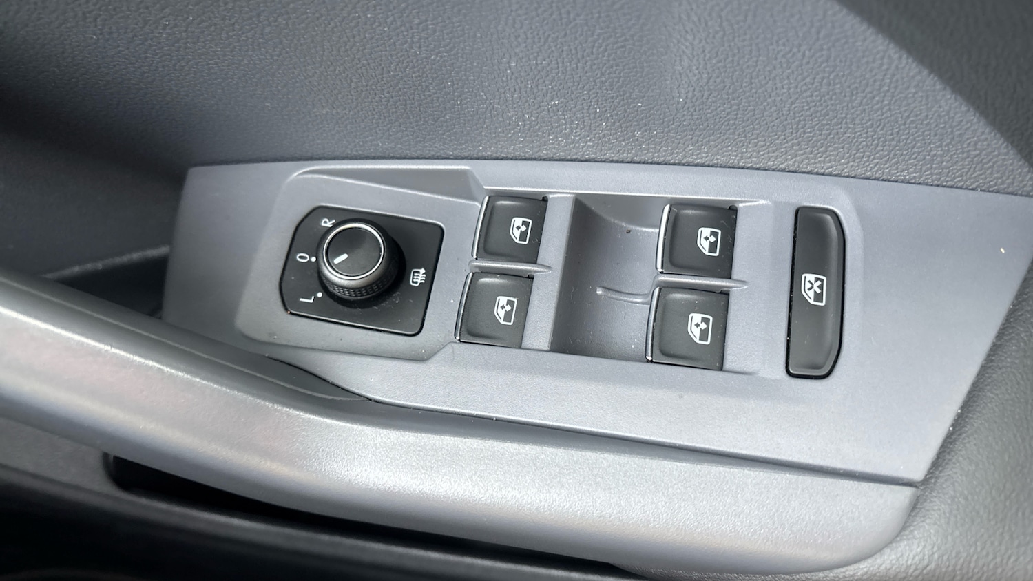 Used Volkswagen T-Cross 2019 for sale - 76853574: Photo 27