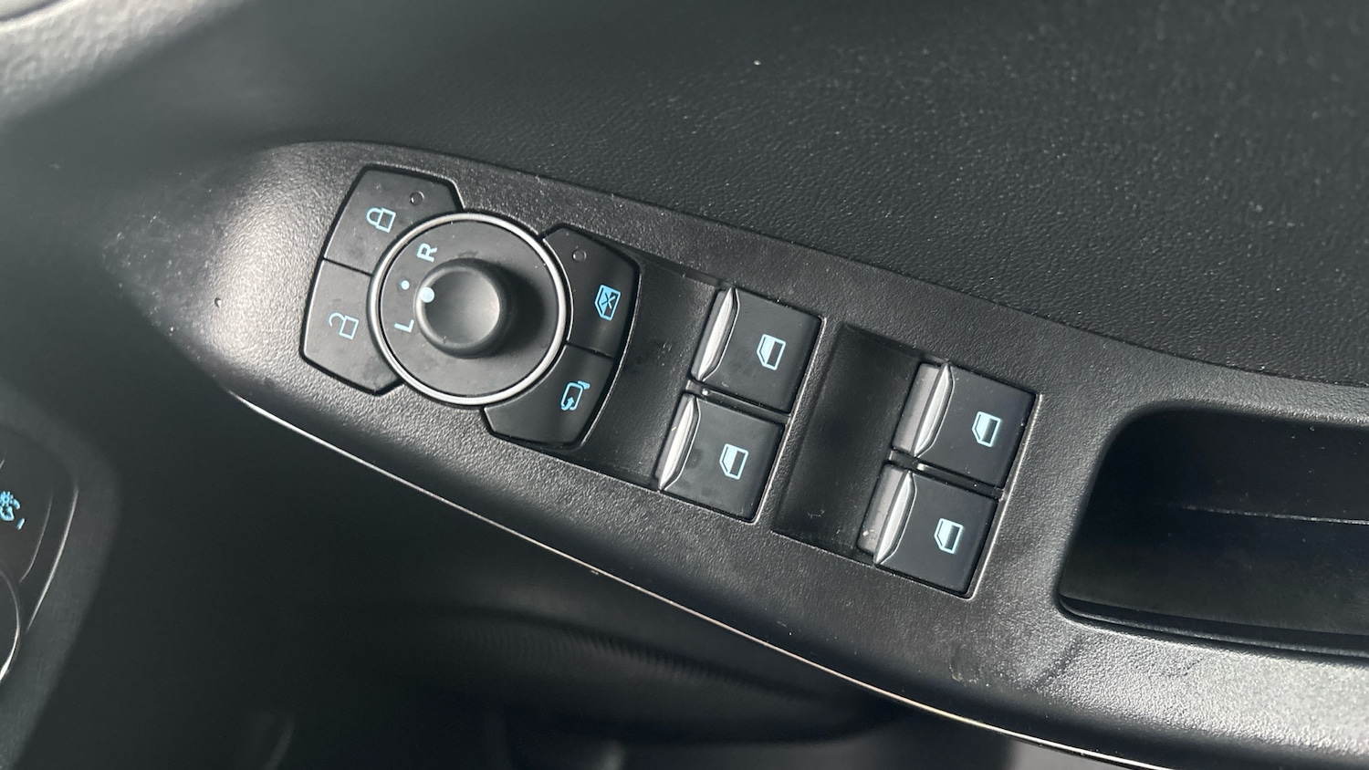 Used Ford Puma 2023 for sale - 76853403: Photo 27