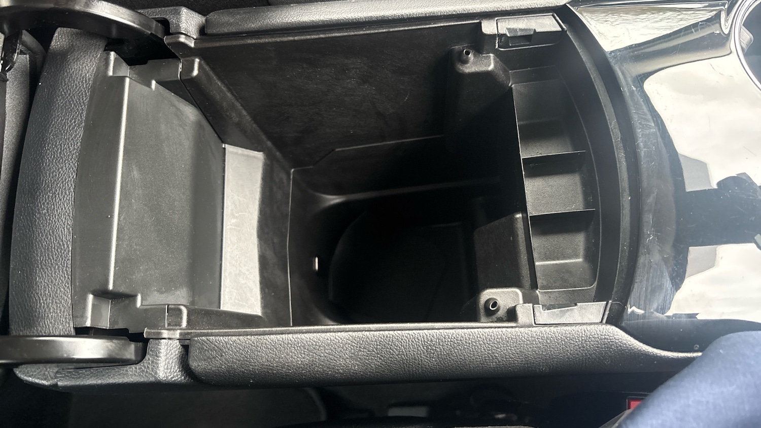 Used Ford Galaxy 2022 for sale - 77963070: Photo 36