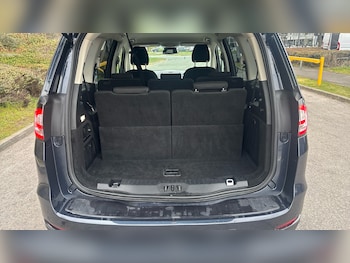 Used Ford Galaxy 2022 for sale - 77963070: Photo