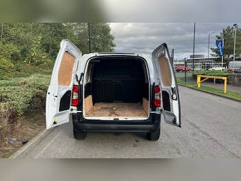 Used Peugeot Partner 2024 for sale - 76493709: Photo