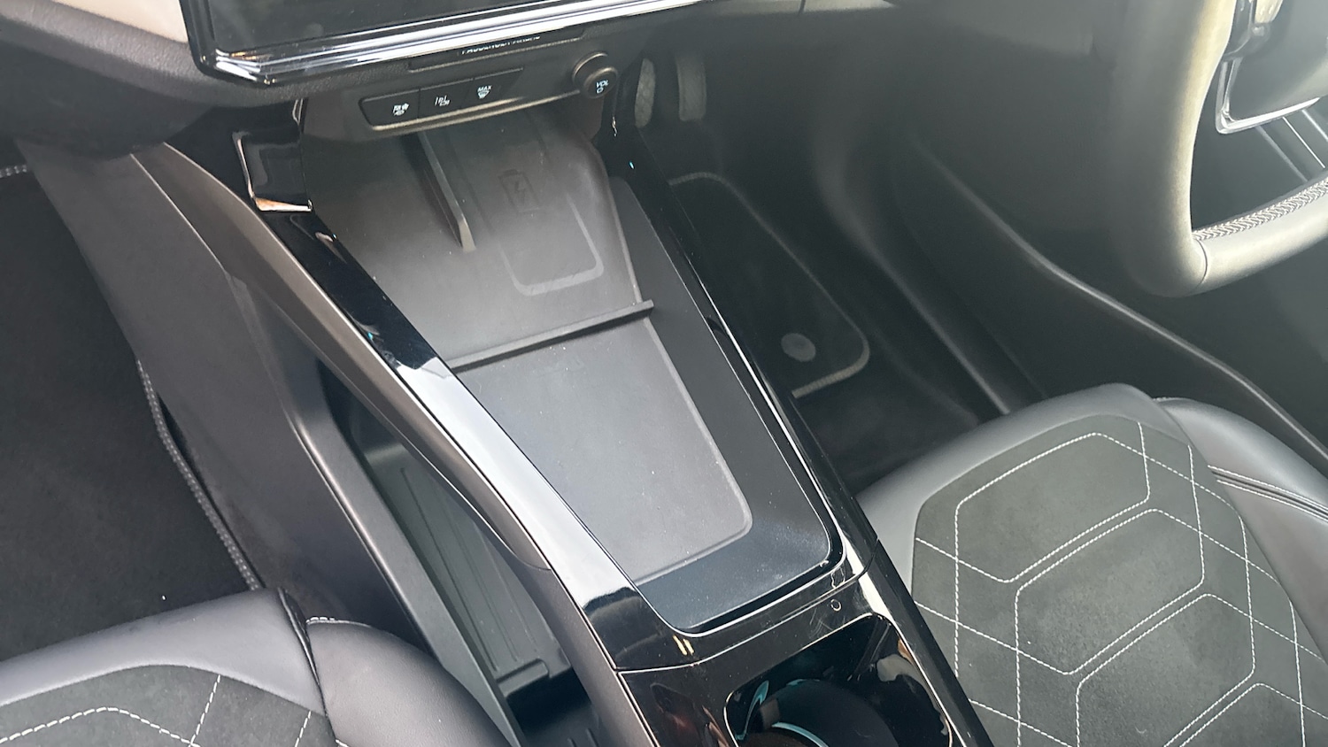 Used Ford Puma 2025 for sale - 77946980: Photo 13