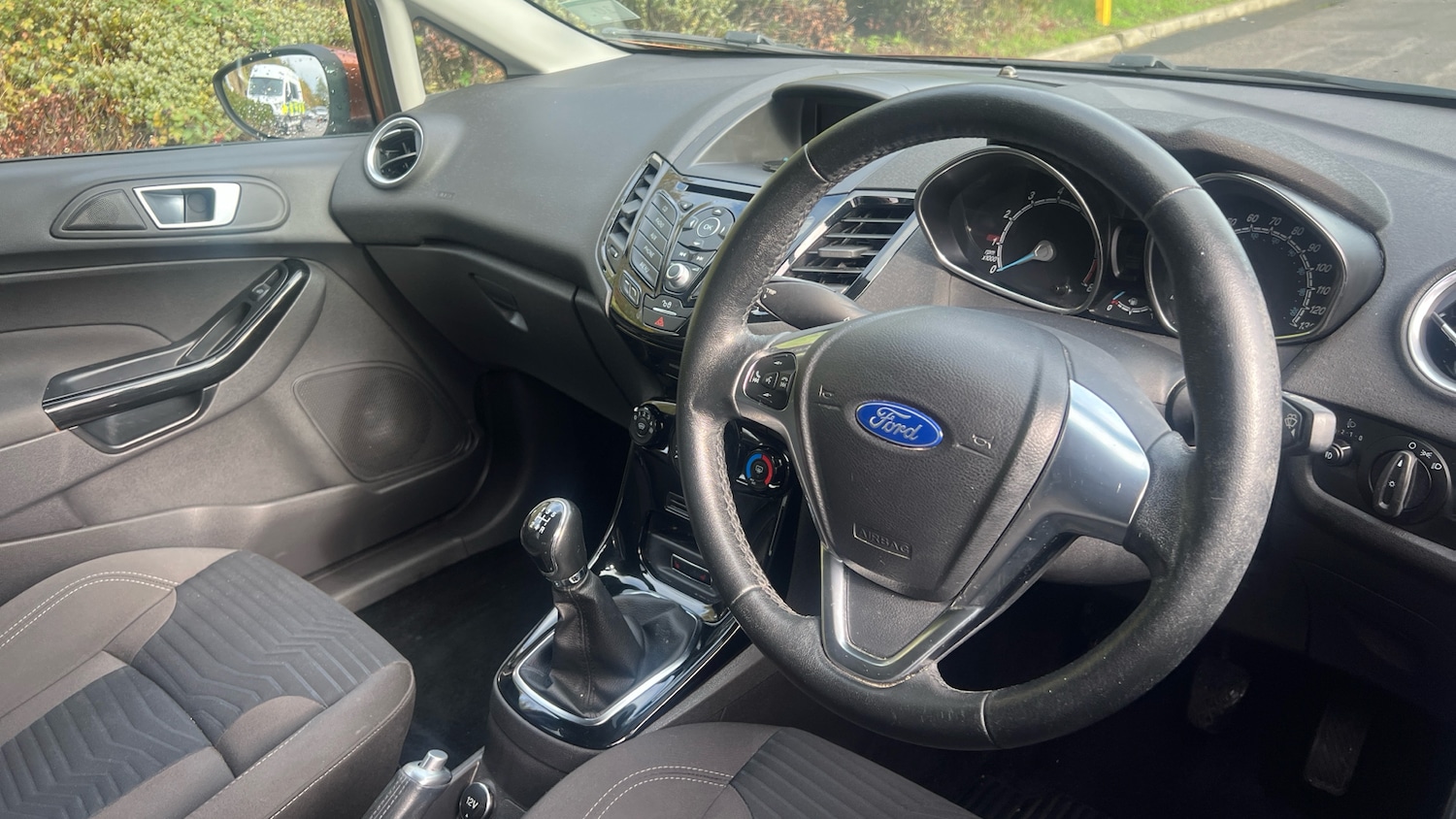 Used Ford Fiesta 2015 for sale - 76339980: Photo 11