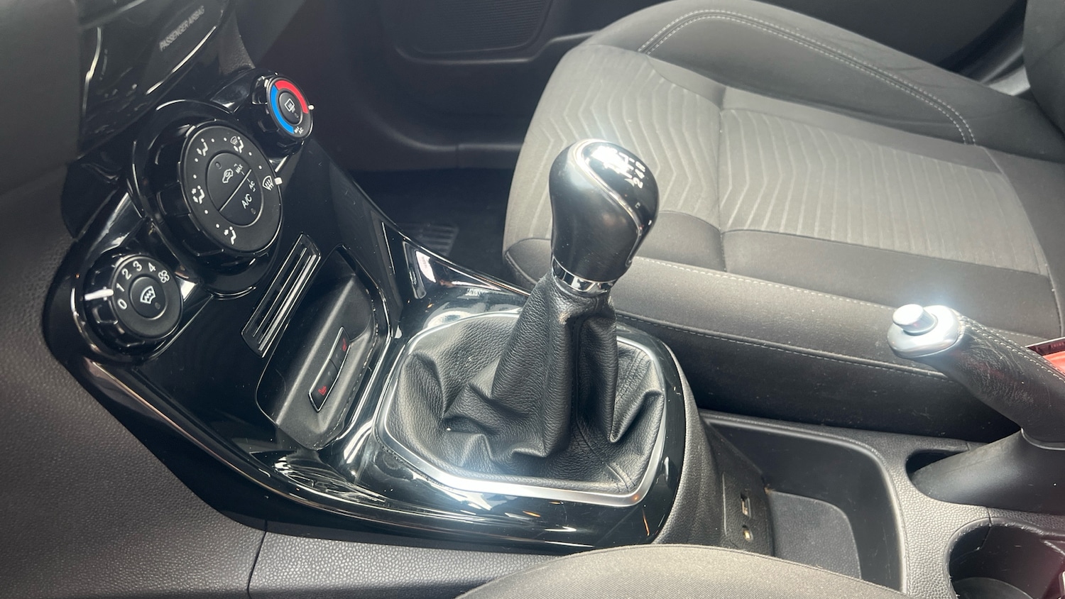 Used Ford Fiesta 2015 for sale - 76339980: Photo 13