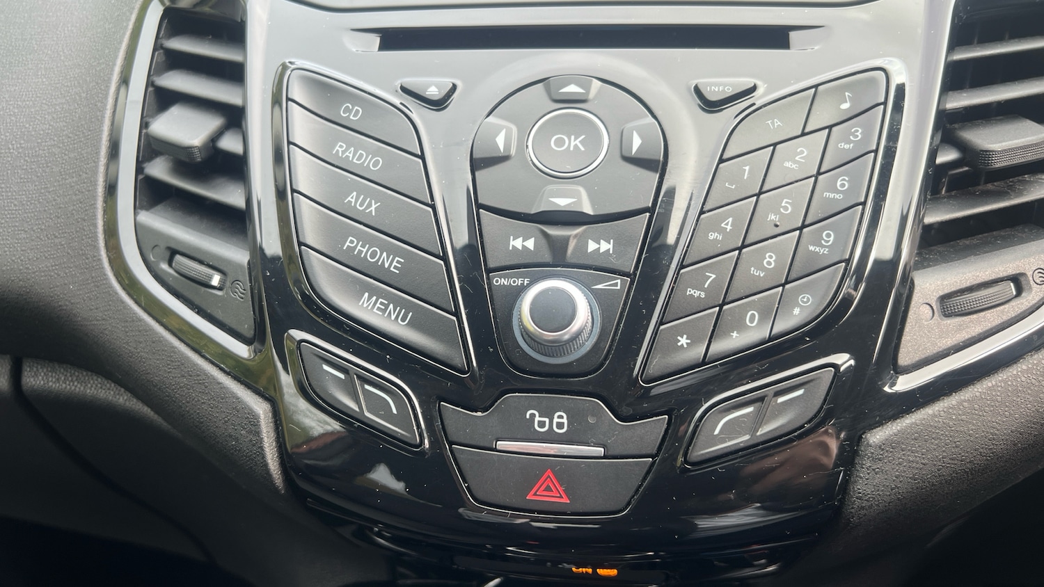Used Ford Fiesta 2015 for sale - 76339980: Photo 29