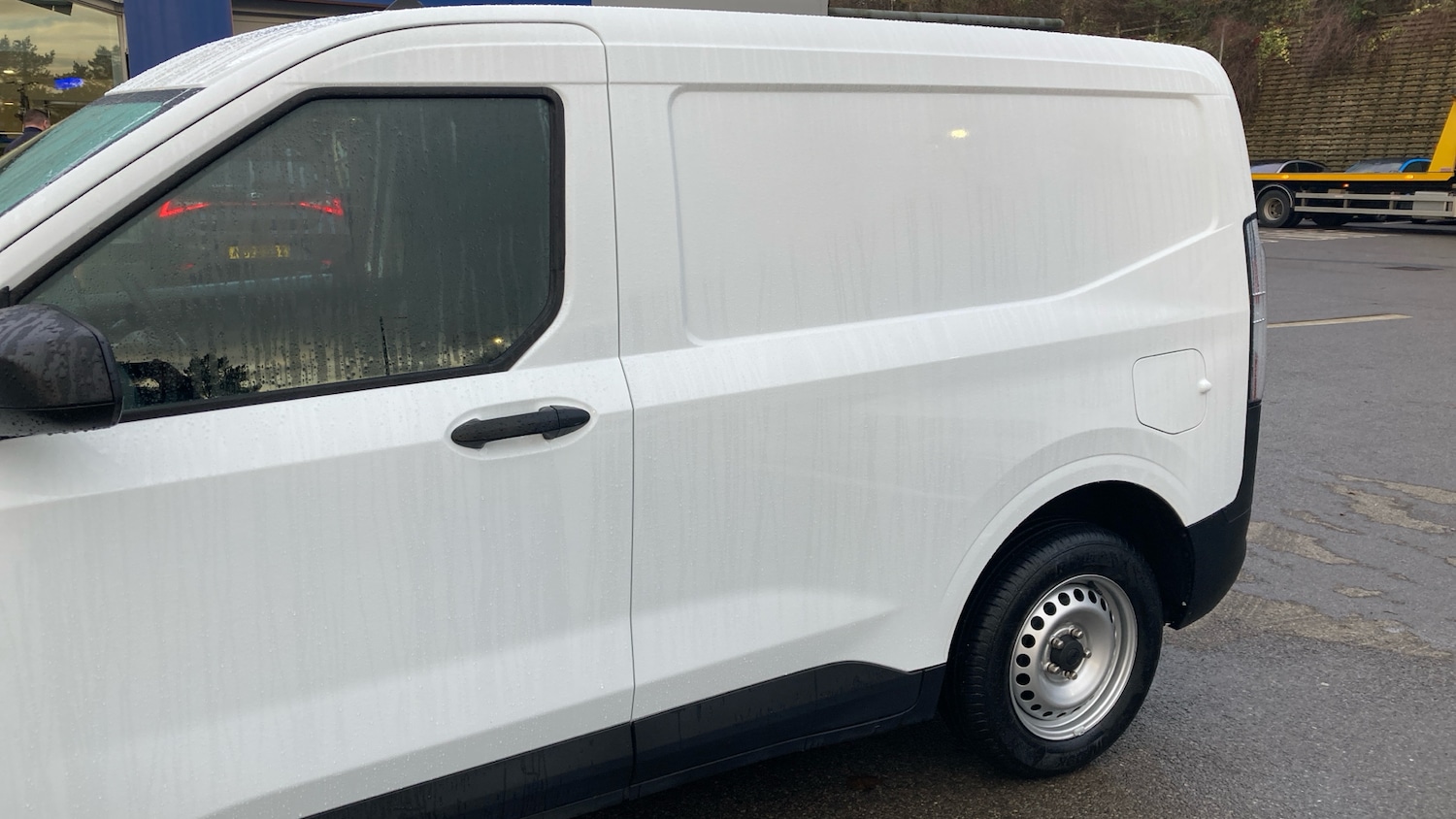 Used Ford Transit Courier 2024 for sale - 76830503: Photo 5