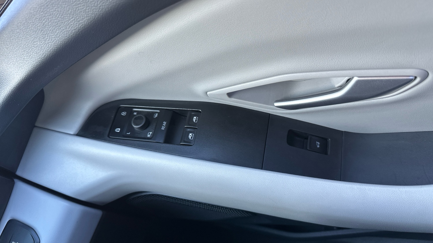 Used Ford Explorer 2025 for sale - 77946979: Photo 32