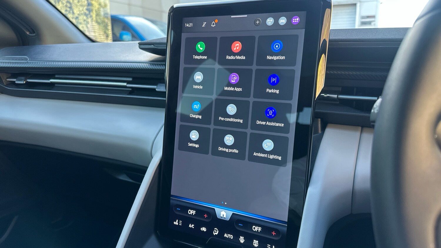 Used Ford Explorer 2025 for sale - 77946979: Photo 38