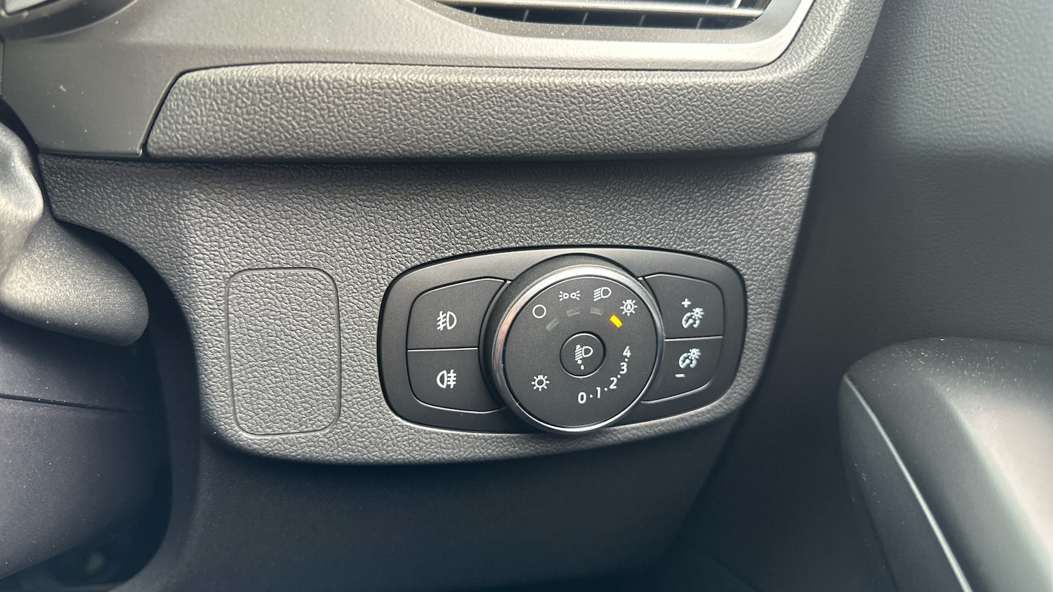 Used Ford Focus 2025 for sale - 76979682: Photo 31