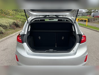 Used Ford Fiesta 2022 for sale - 76176995: Photo