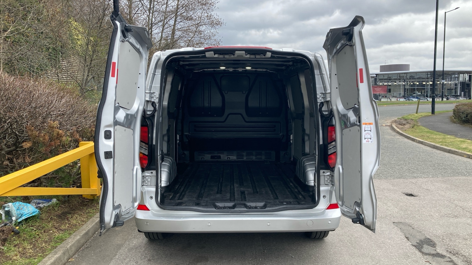 Used Ford Transit Custom 2024 for sale - 77915366: Photo 3