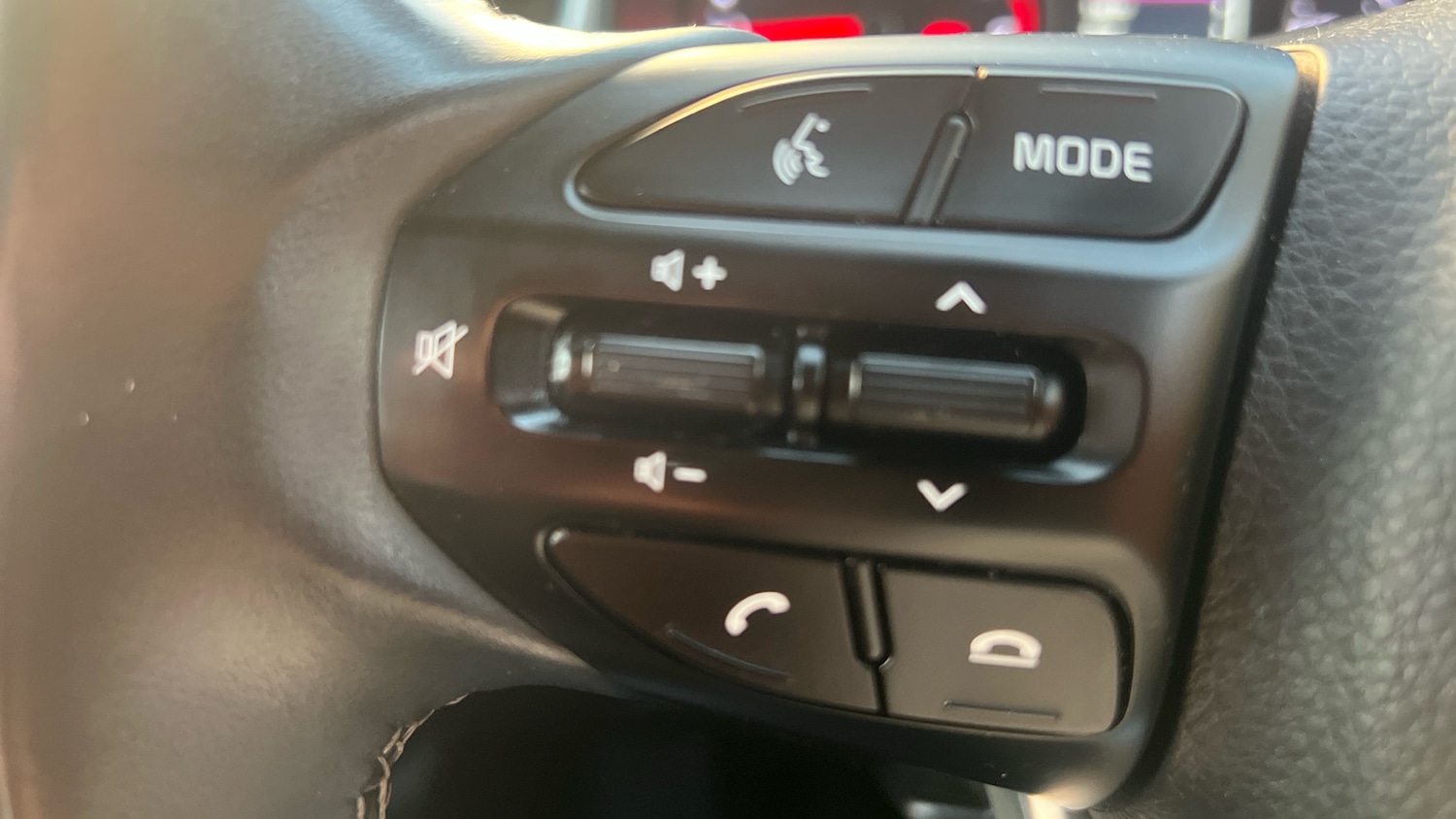 Used Kia Stonic 2022 for sale - 76707149: Photo 27