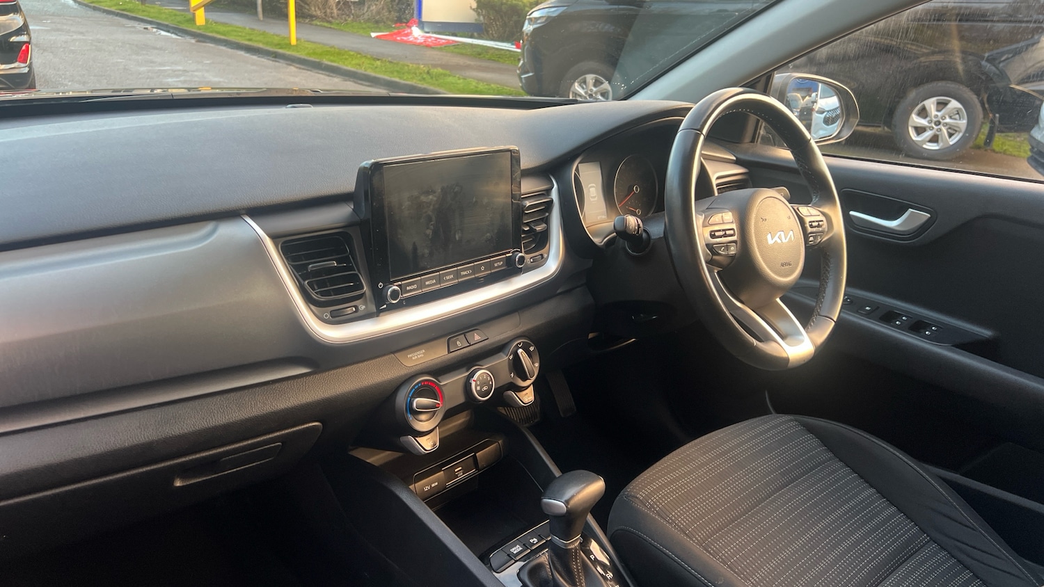 Used Kia Stonic 2022 for sale - 76707149: Photo 9