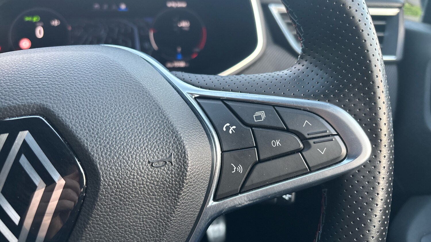 Used Renault Clio 2024 for sale - 76403143: Photo 22