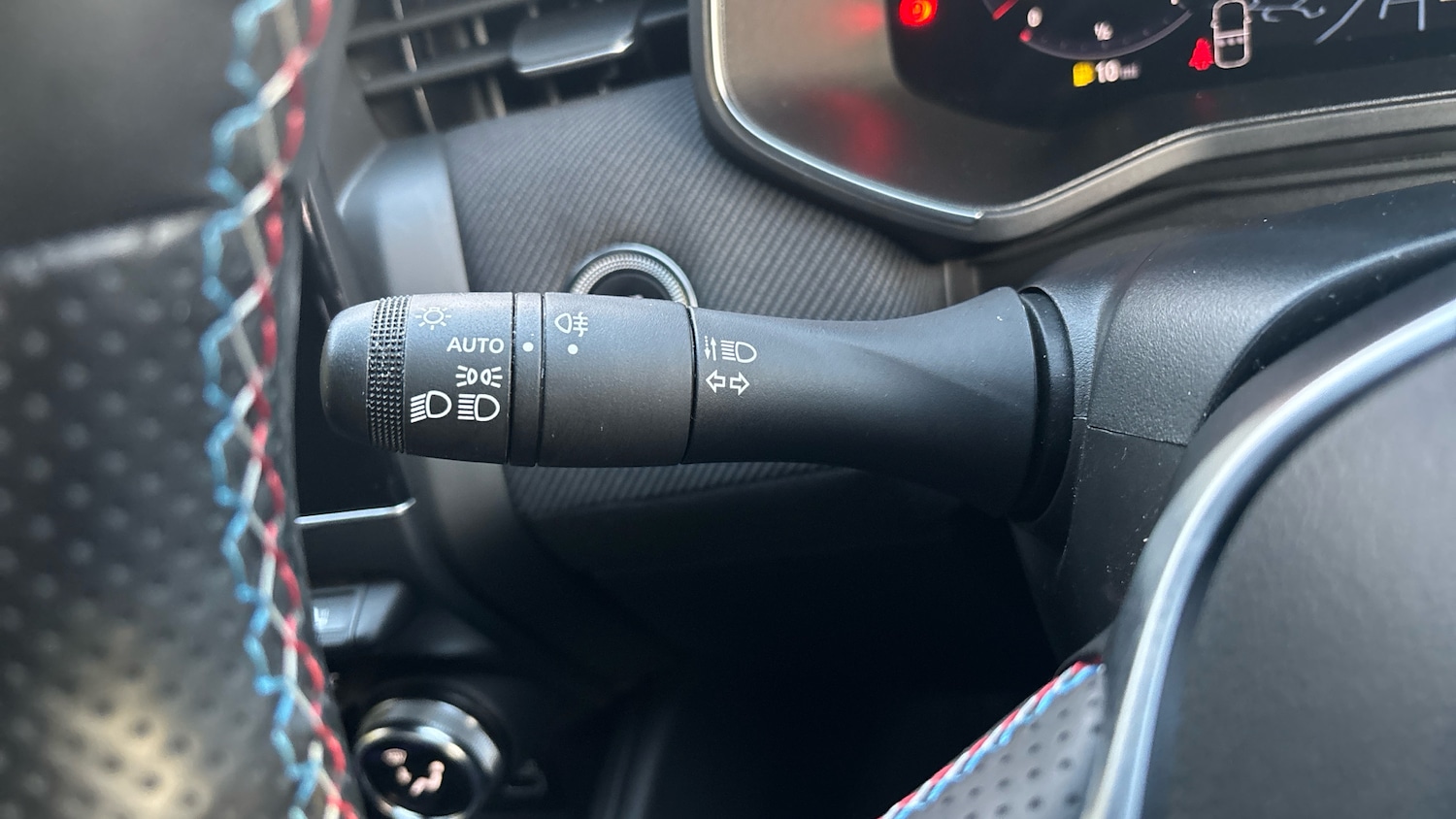 Used Renault Clio 2024 for sale - 76403143: Photo 23