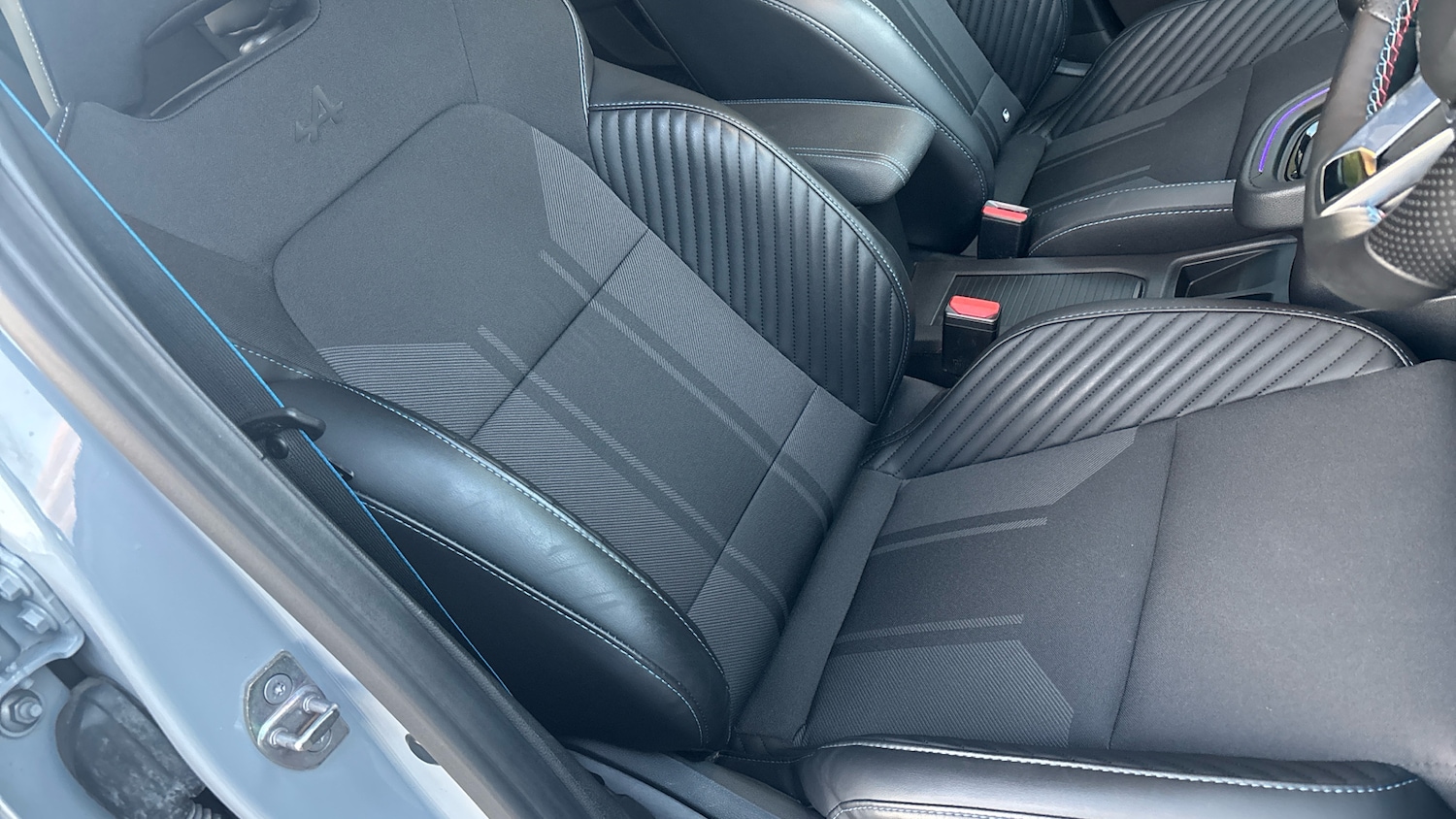 Used Renault Clio 2024 for sale - 76403143: Photo 39