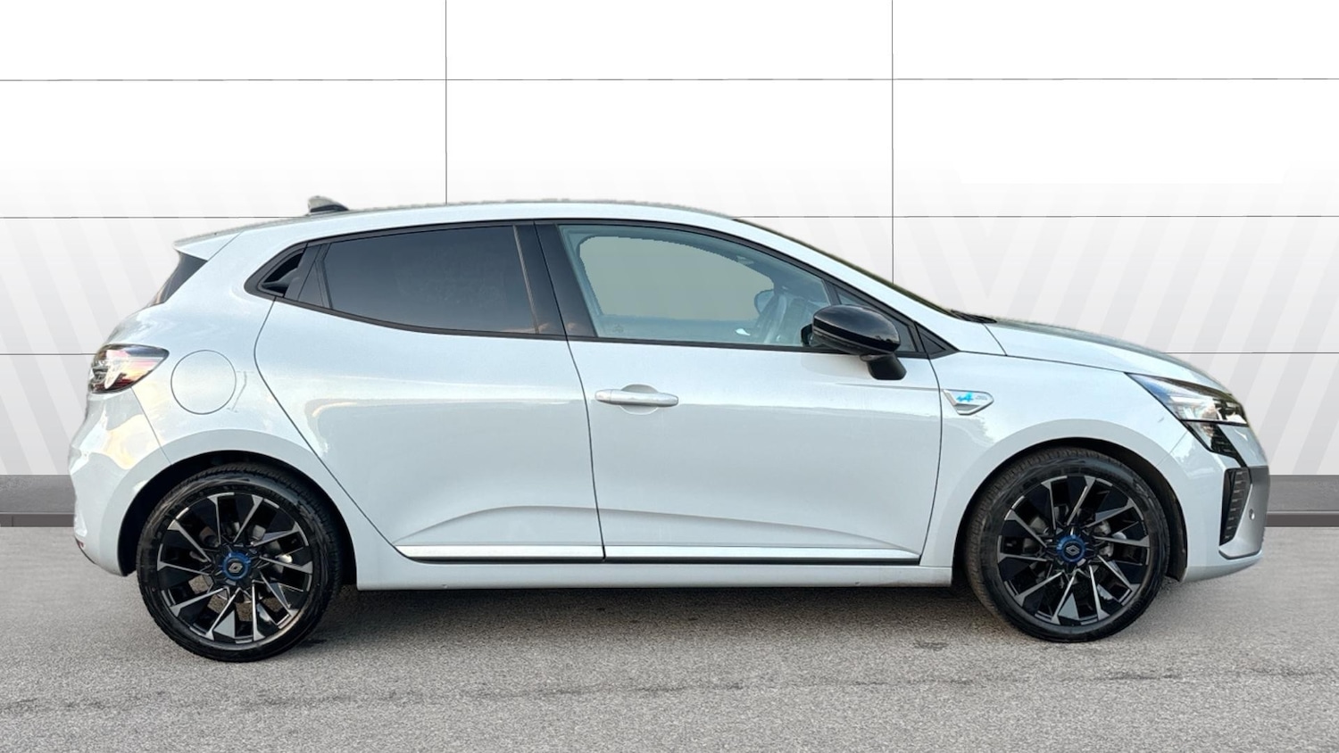 Used Renault Clio 2024 for sale - 76403143: Photo 5