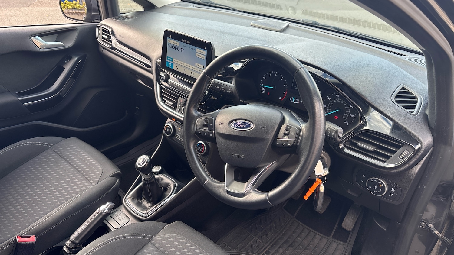 Used Ford Fiesta 2018 for sale - 76354915: Photo 11