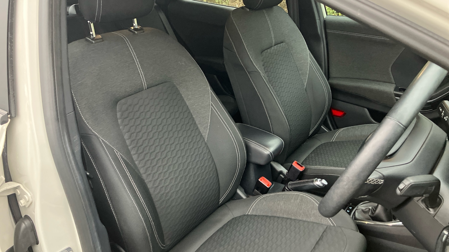 Used Ford Puma 2020 for sale - 77044600: Photo 41