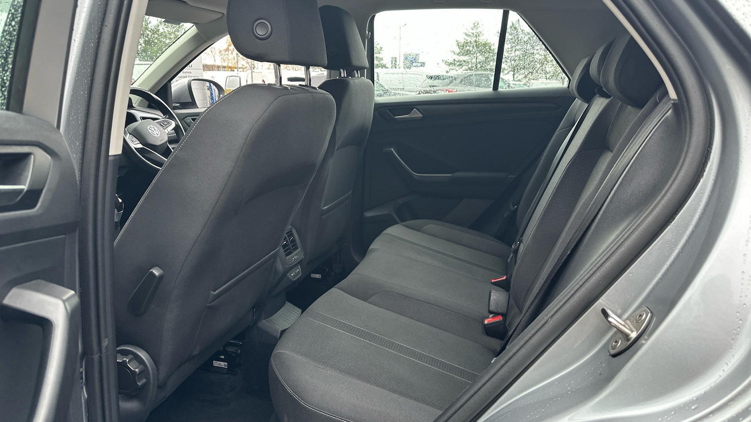 Used Volkswagen T-Roc 2024 for sale - 76776303: Photo 16