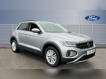Used Volkswagen T-Roc 2024 for sale - 76776303: Photo