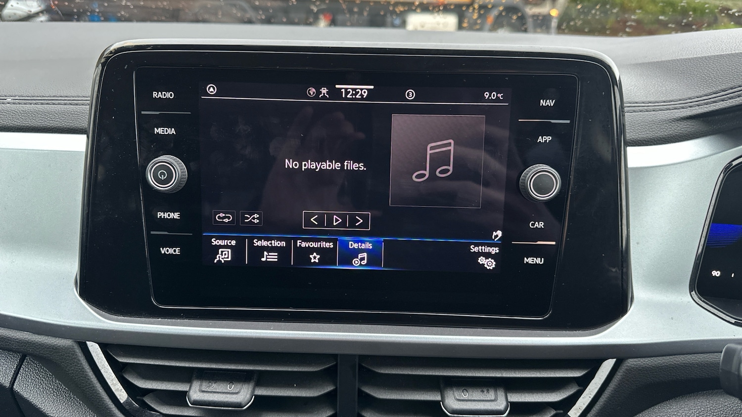 Used Volkswagen T-Roc 2024 for sale - 76776303: Photo 26