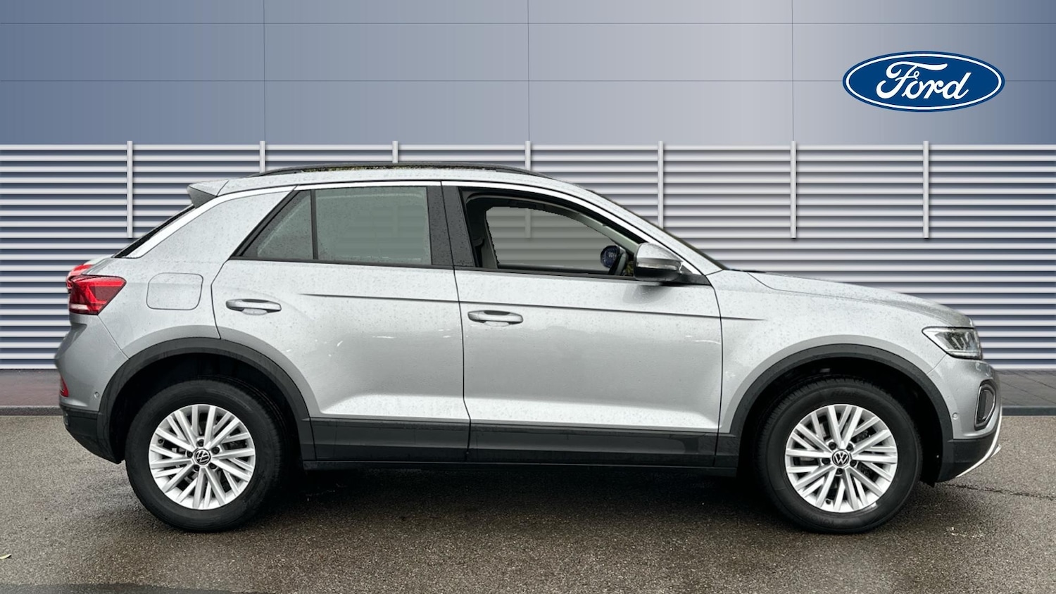 Used Volkswagen T-Roc 2024 for sale - 76776303: Photo 5