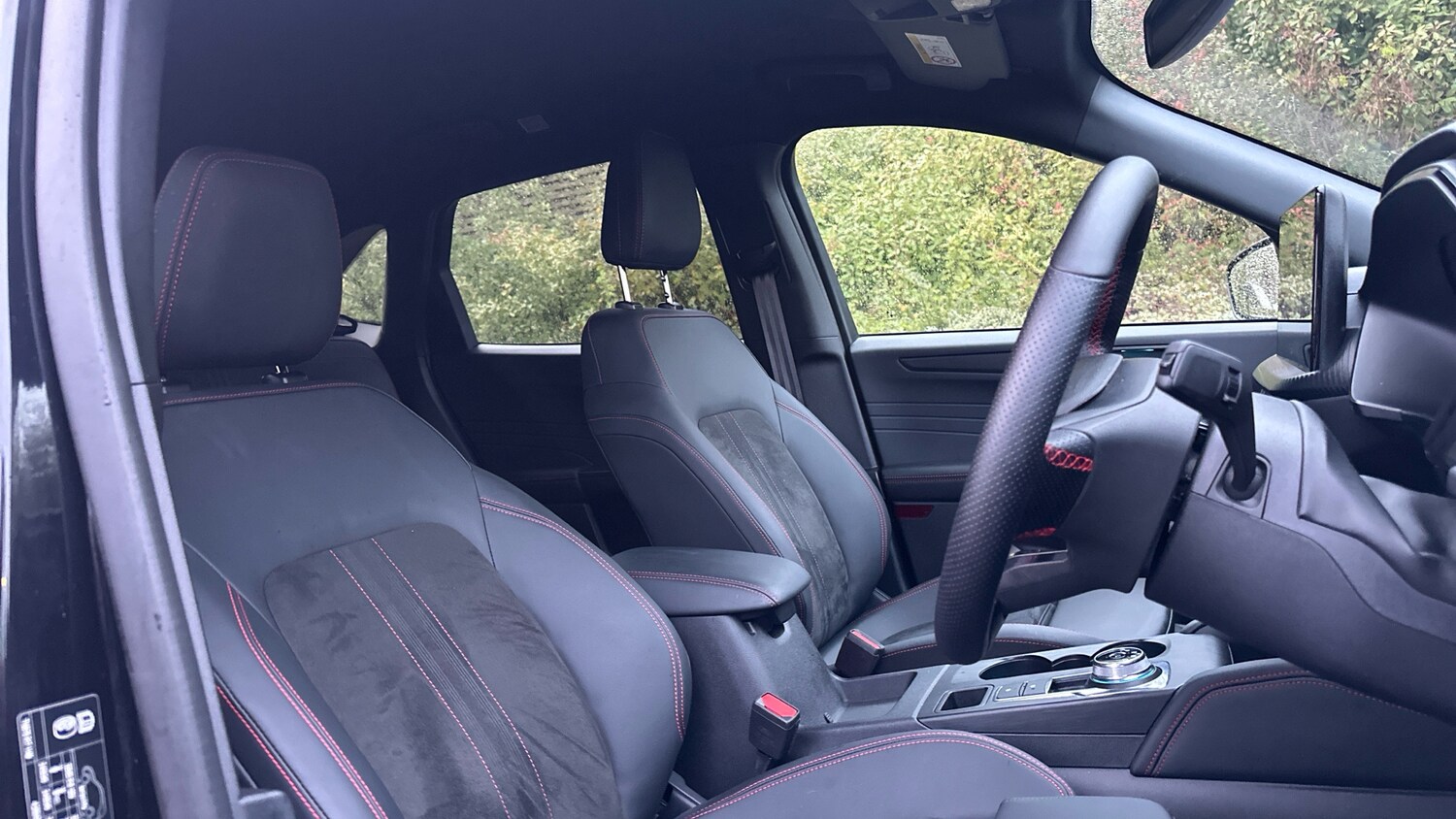 Used Ford Kuga 2025 for sale - 76627901: Photo 32