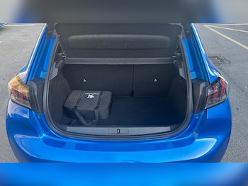 Used Peugeot 208 2021 for sale - 77743139: Photo