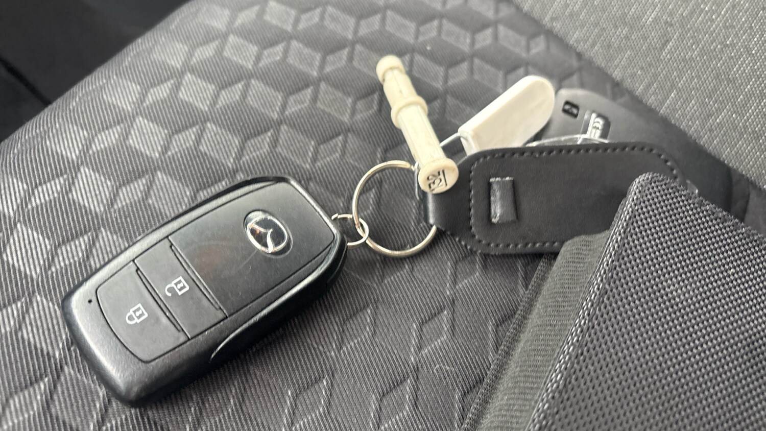 Used Mazda Mazda2 HYBRID 2023 for sale - 78161814: Photo 20