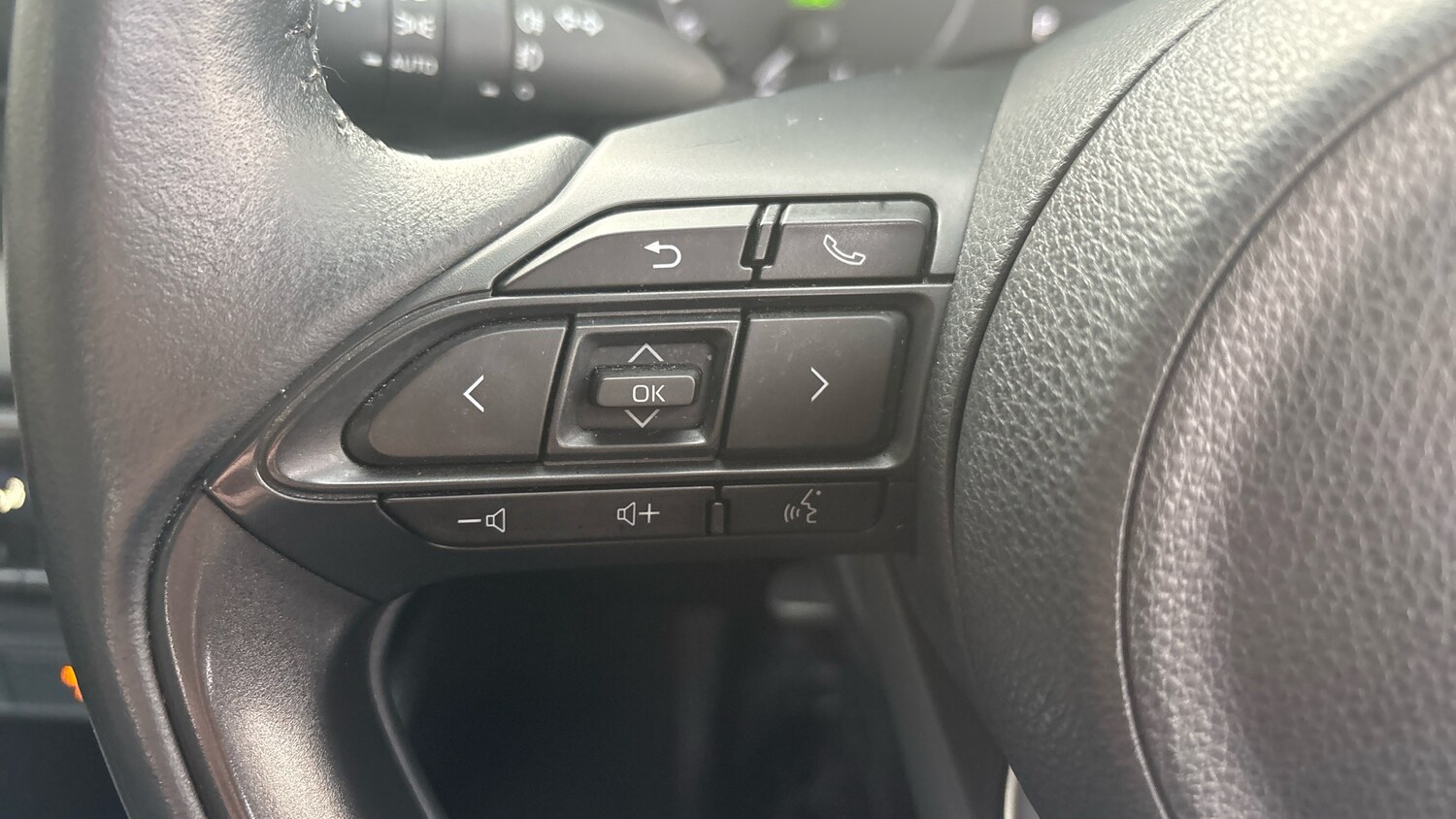 Used Mazda Mazda2 HYBRID 2023 for sale - 78161814: Photo 24