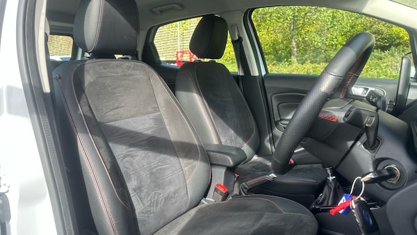 Used Ford Ecosport 2023 for sale - 76192426: Photo 40