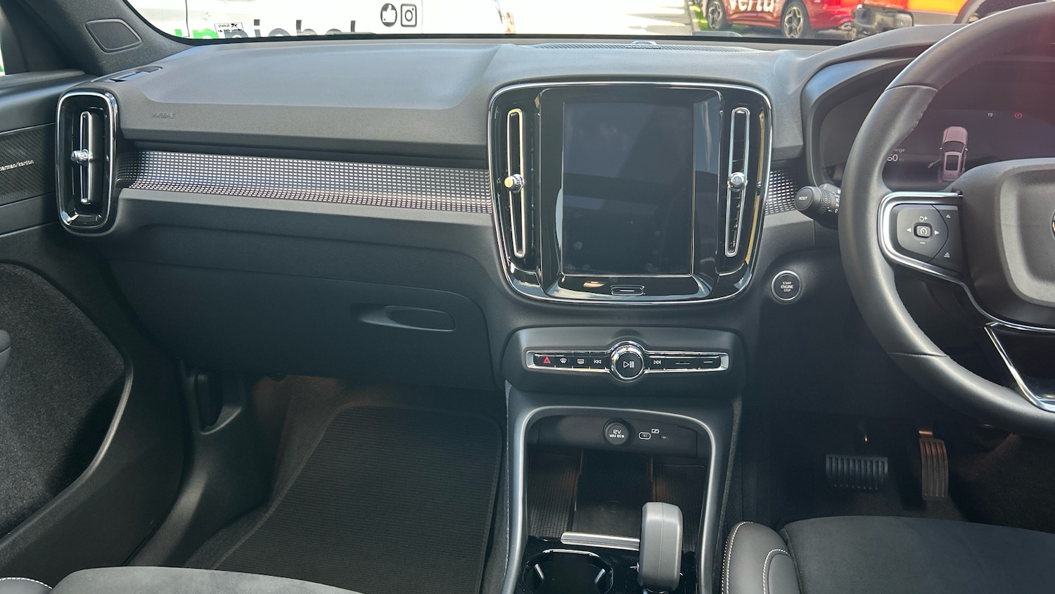 Used Volvo XC40 2023 for sale - 76076251: Photo 14