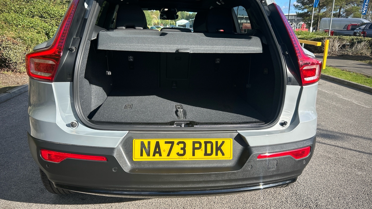 Used Volvo XC40 2023 for sale - 76076251: Photo 4