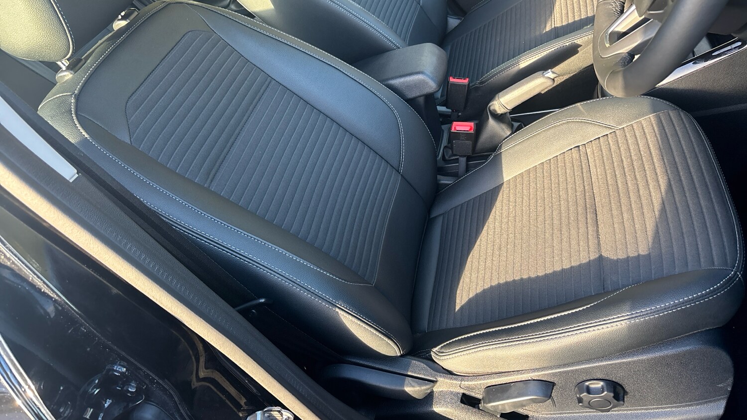 Used Ford Ecosport 2022 for sale - 77399987: Photo 32