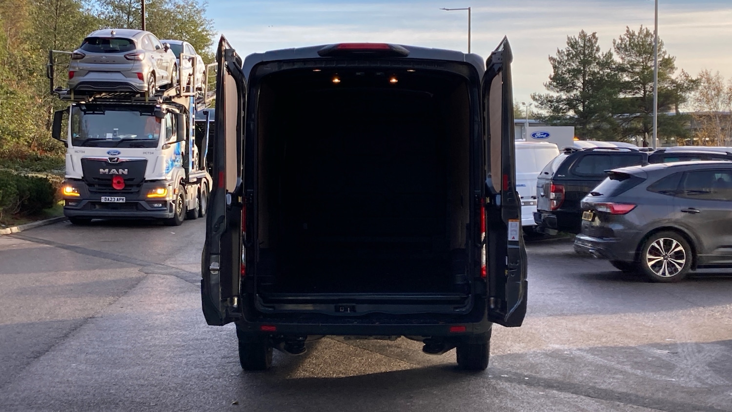 Used Ford Transit 2025 for sale - 76712323: Photo 3