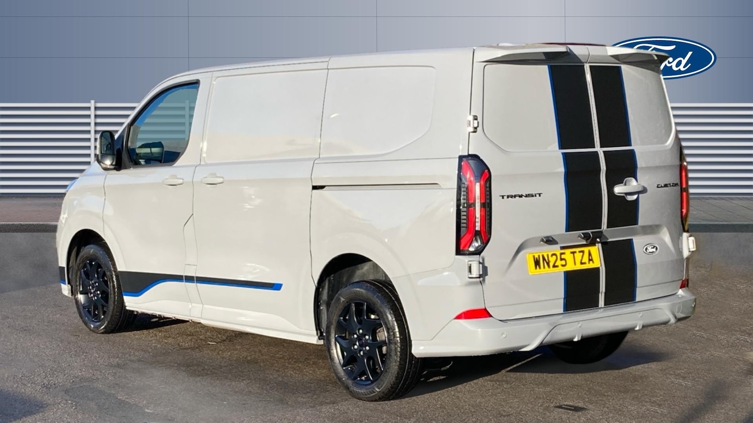 Used Ford Transit Custom 2025 for sale - 77170280: Photo 2