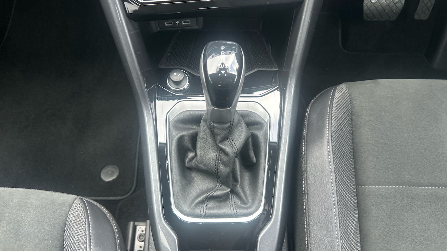 Used Volkswagen T-Roc 2023 for sale - 77813270: Photo 13