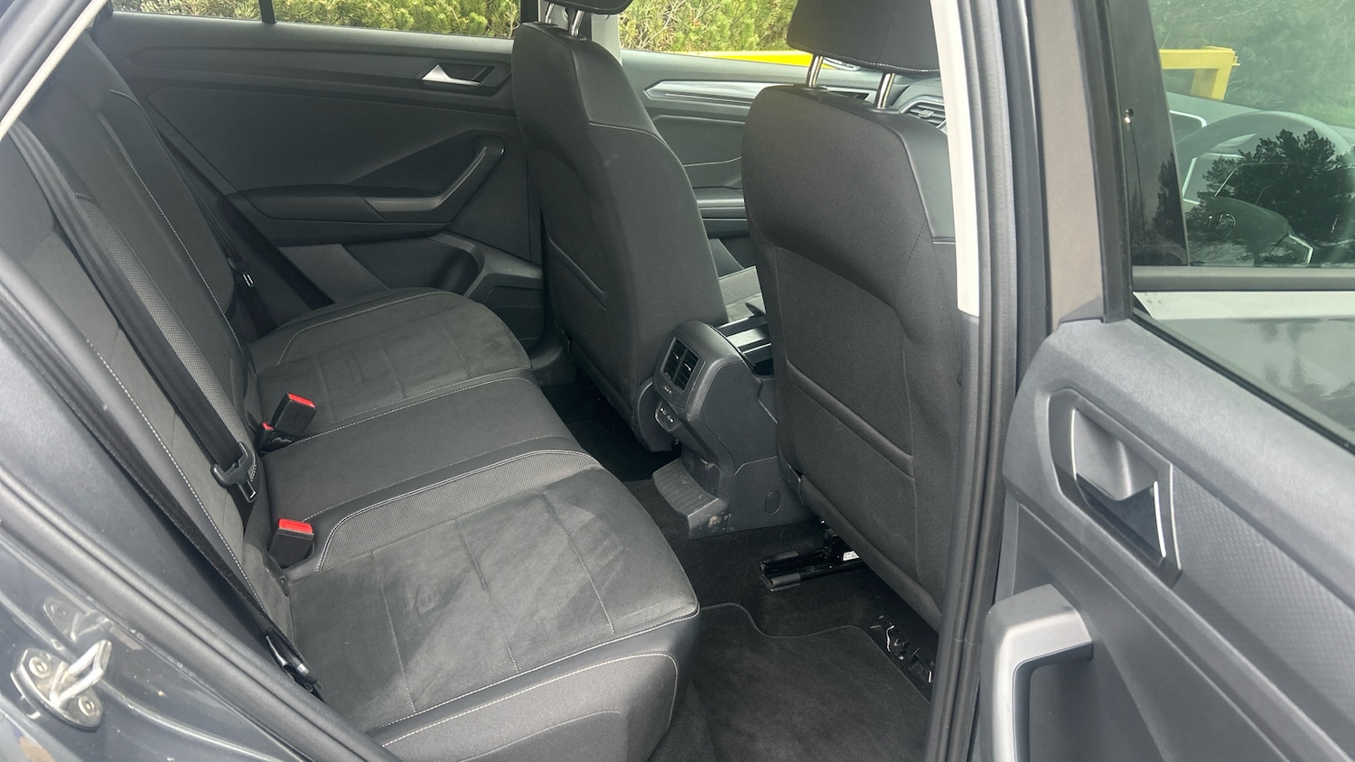 Used Volkswagen T-Roc 2023 for sale - 77813270: Photo 16