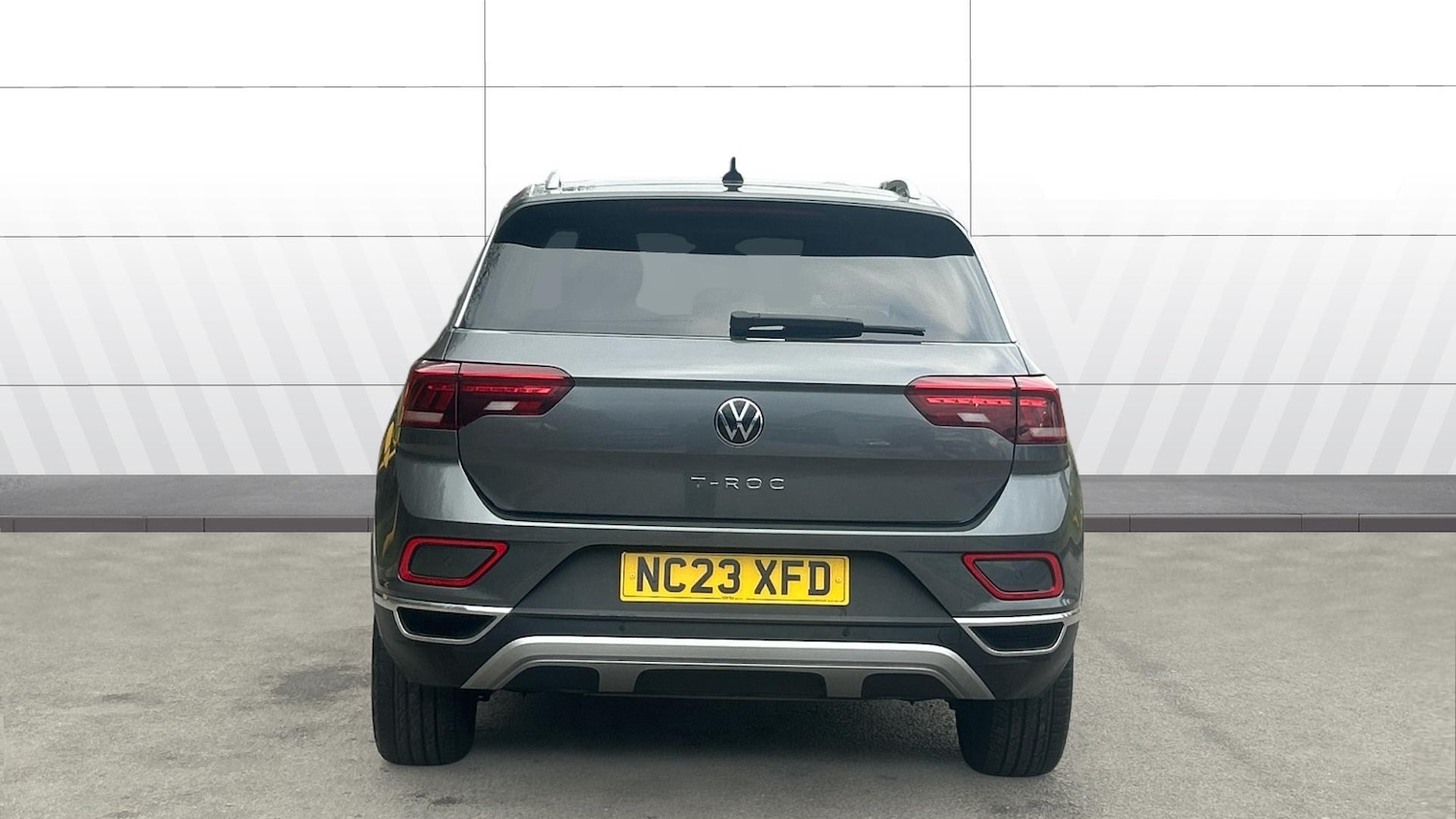 Used Volkswagen T-Roc 2023 for sale - 77813270: Photo 6