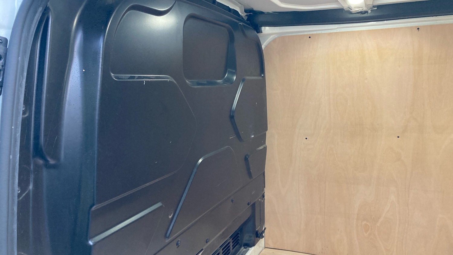 Used Ford Transit Custom 2020 for sale - 77318246: Photo 18