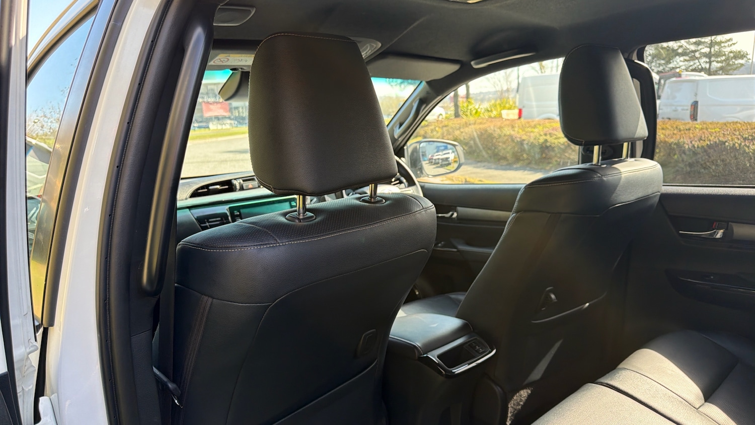 Used Toyota Hilux 2024 for sale - 78163167: Photo 18