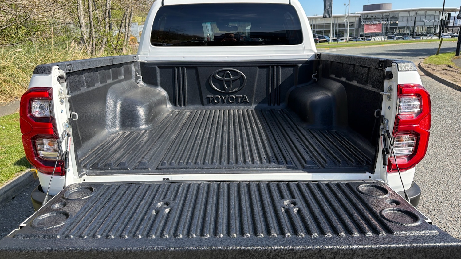 Used Toyota Hilux 2024 for sale - 78163167: Photo 3