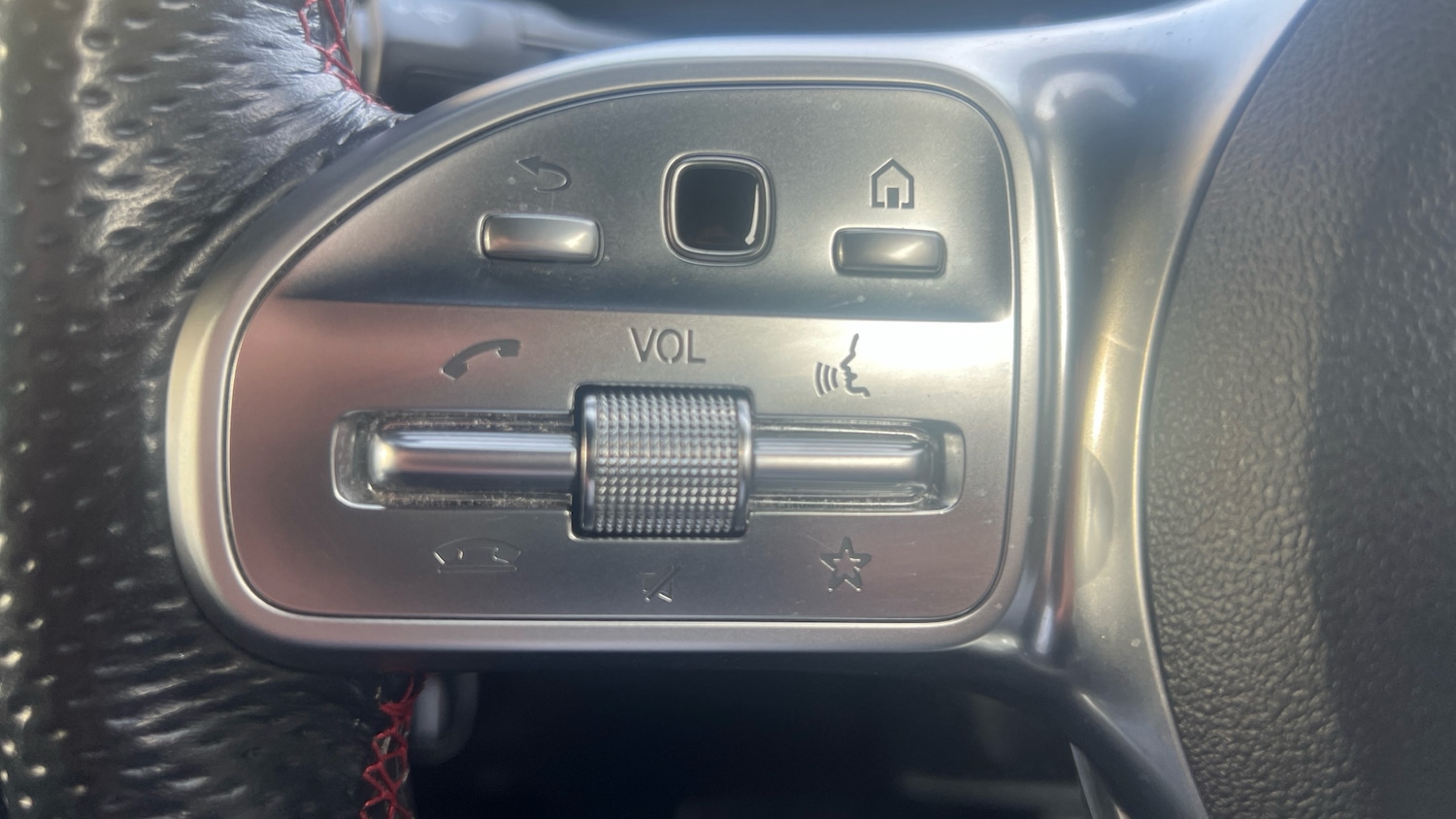 Used Mercedes-Benz GLB 2022 for sale - 77950304: Photo 25