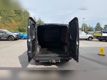 Used Nissan NV300 2021 for sale - 79431107: Photo